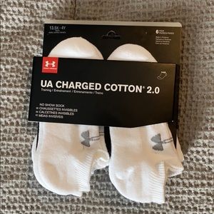 Under Armour Charged Cotton 2.0 6pk youth socks